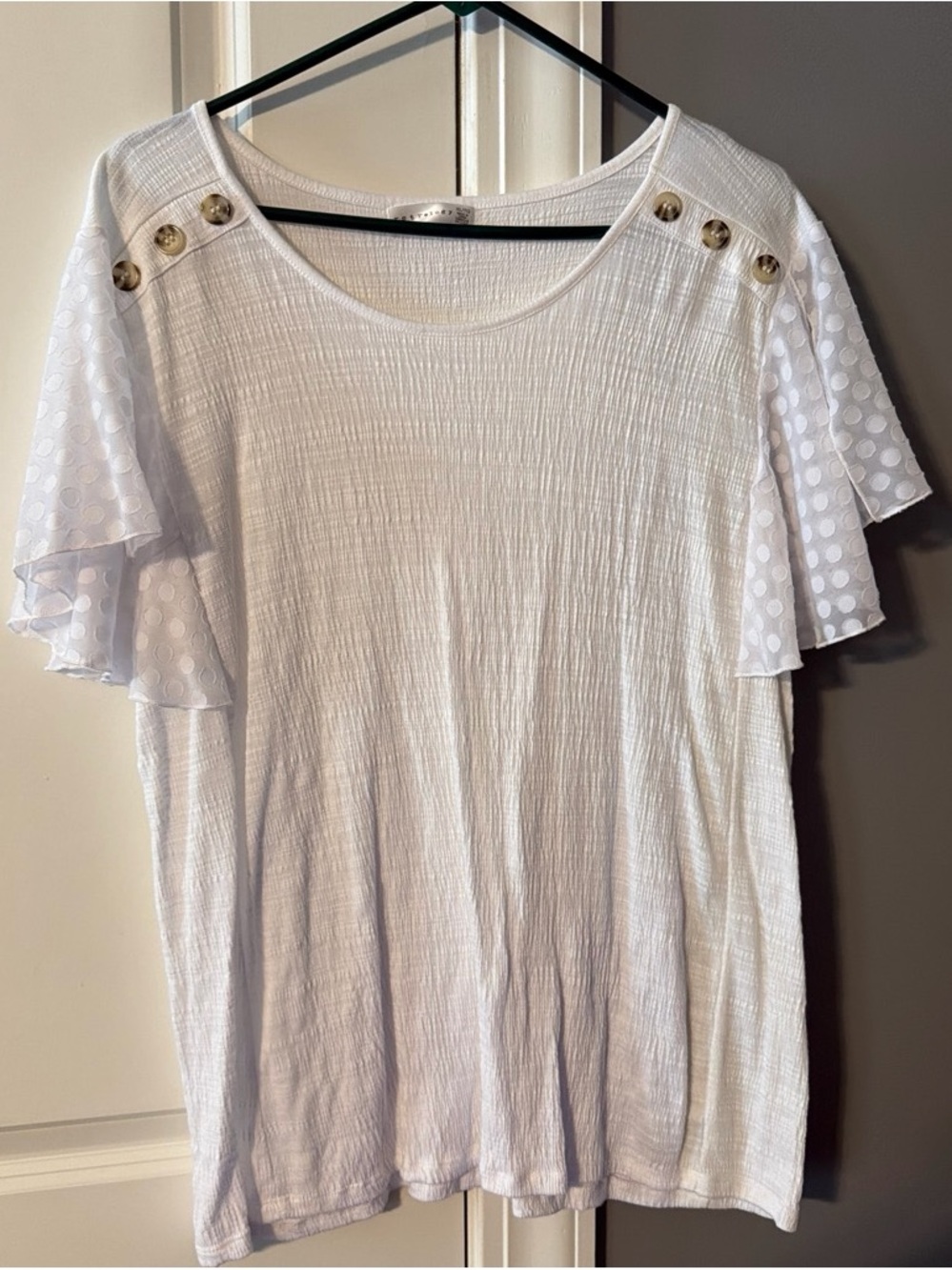 Women’s White Short Sleeve Ruffle Dot-Sleeve Top
